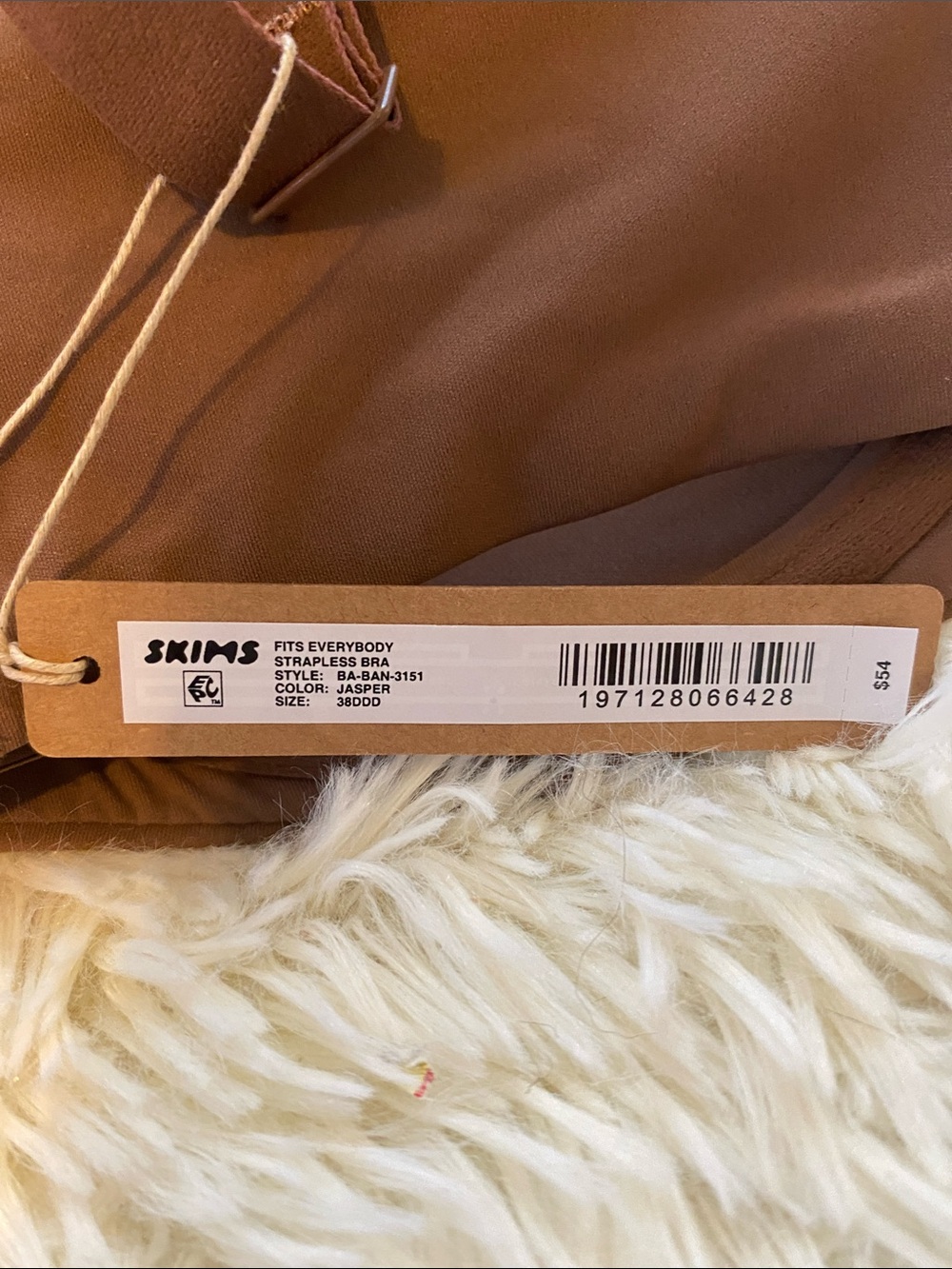 SKIMS Strap or Strapless Buttery Soft Fits Everybody Bra - Picture 8 of 9